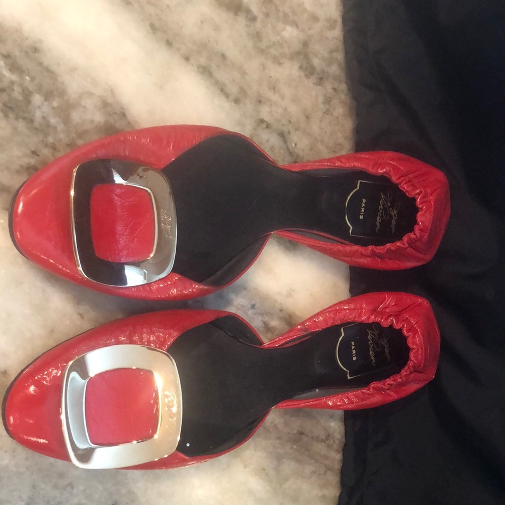 Roger Vivier slip on shoes